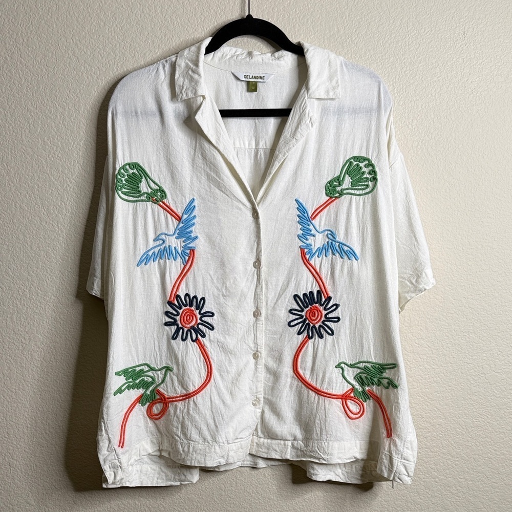 Anthropologie Celandine linen embroidered short sleeve button down medium - Picture 2 of 6